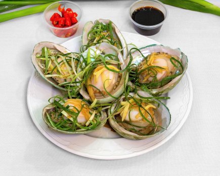Cooked Cocktail Abalone  (6pcs) - 清蒸小鲍鱼 (六个)